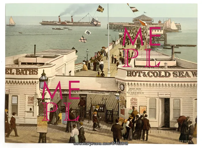 : The pier, Clacton-on-Sea, England : The pier, Clacton-on-Sea, England