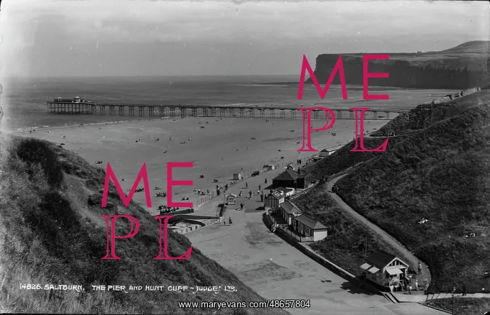 : The Pier and Hunt Cliff : The Pier and Hunt Cliff
