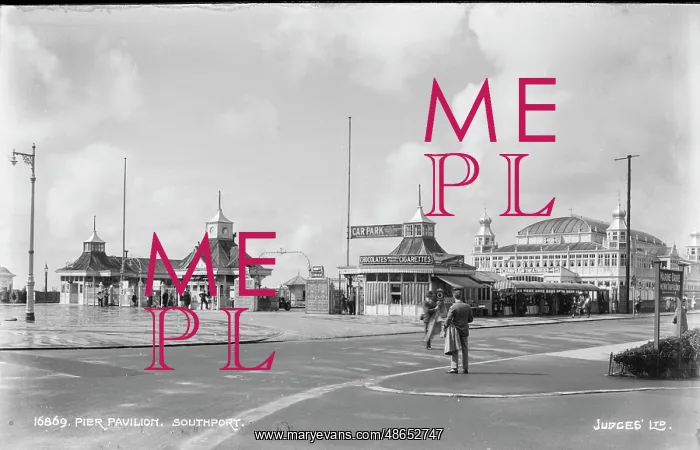 : Pier Pavilion in Southport : Pier Pavilion in Southport