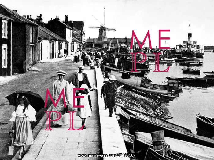  : Pier Road, Littlehampton, early 1900s