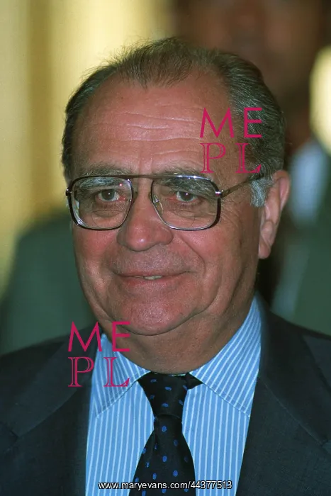  : Pierre Beregovoy