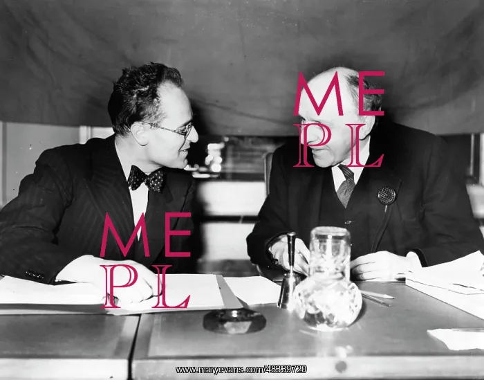 : Pierre Cot and Lord Cecil in London, 1939 : Pierre Cot and Lord Cecil in London, 1939