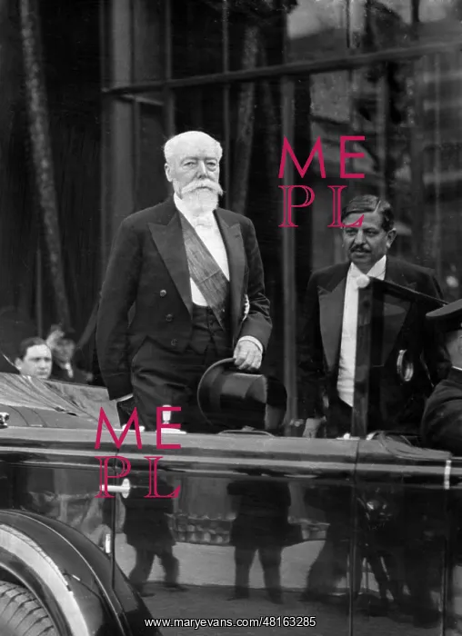: Pierre Laval : Pierre Laval