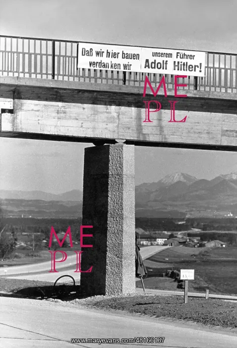 : Piers of the Reich highway : Piers of the Reich highway