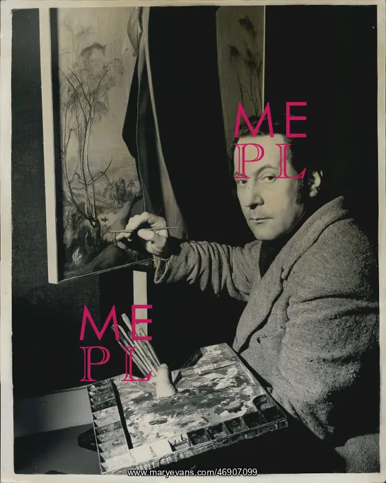 : Pietro Annigoni, Italian painter, in his studio : Pietro Annigoni, Italian painter, in his studio