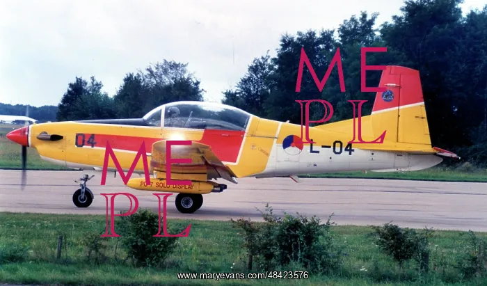 : Pilatus PC-7 Turbo Trainer L-04 : Pilatus PC-7 Turbo Trainer L-04