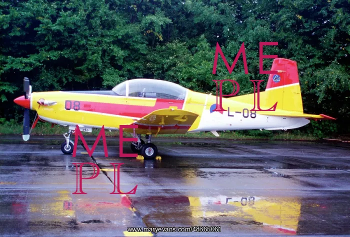 : Pilatus PC-7 Turbo Trainer L-08 : Pilatus PC-7 Turbo Trainer L-08