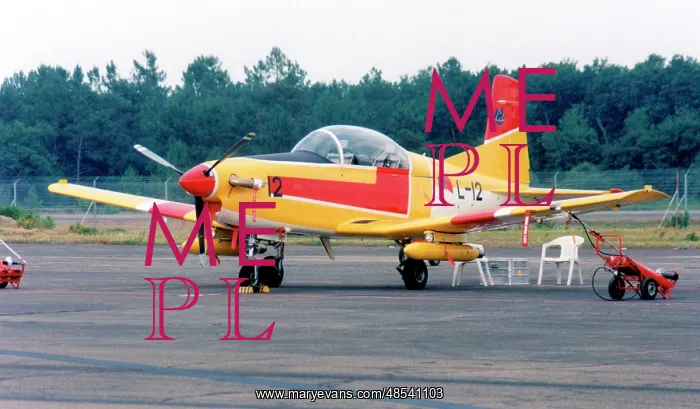 : Pilatus PC-7 Turbo Trainer L-12 : Pilatus PC-7 Turbo Trainer L-12