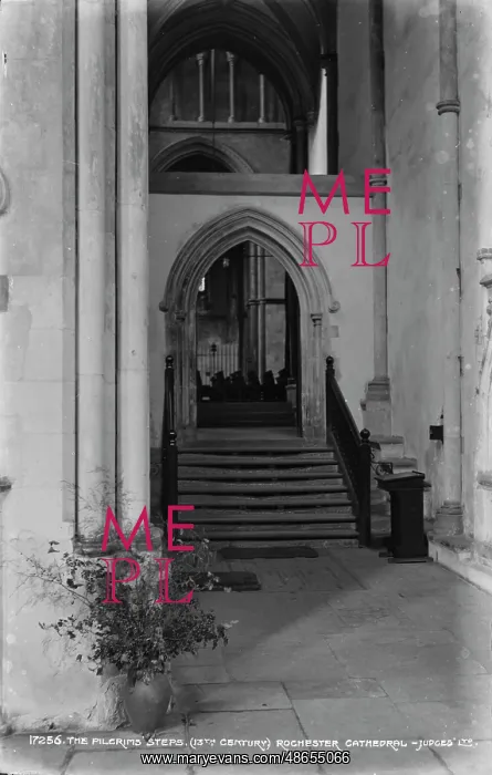 : The Pilgrim's Steps at Rochester Cathedral : The Pilgrim's Steps at Rochester Cathedral