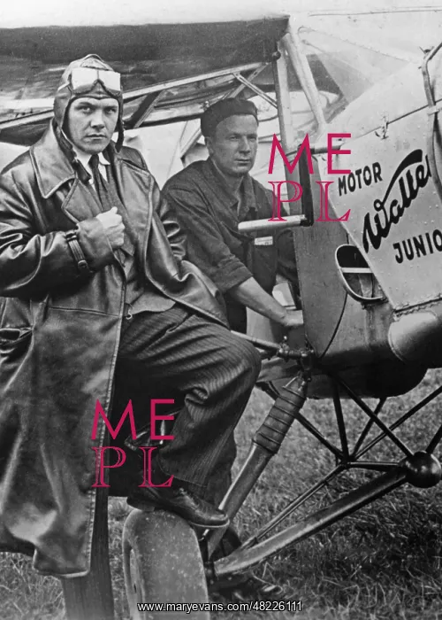: Pilot and crew member who participate in the Challenge : Pilot and crew member who participate in the Challenge