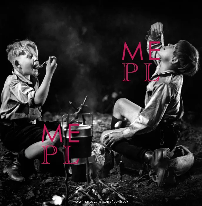 : Pimpfs eating : Pimpfs eating
