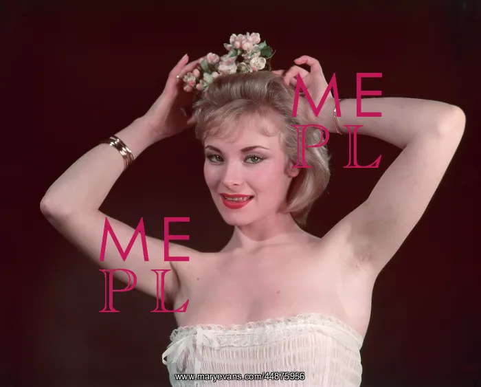 : PIN-UP WITH BLOSSOM : PIN-UP WITH BLOSSOM