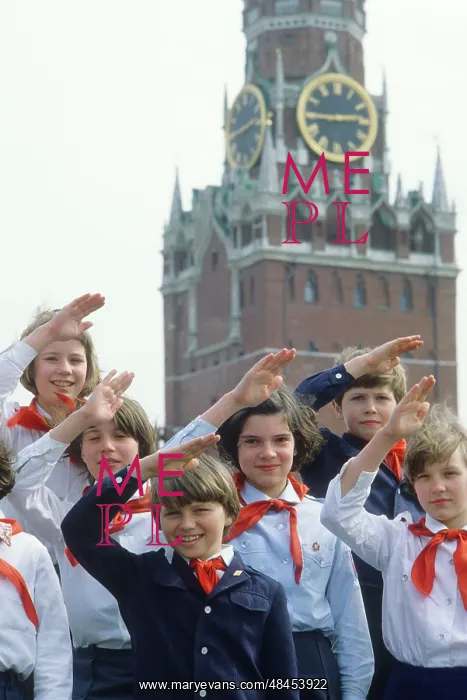 : Pioneers in Red Square, 1980 : Pioneers in Red Square, 1980