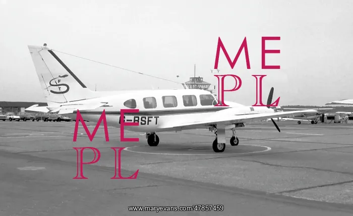 : Piper Navajo G-BSFT : Piper Navajo G-BSFT