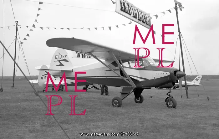 : Piper PA-22 Tri-Pacer EI-AKY : Piper PA-22 Tri-Pacer EI-AKY