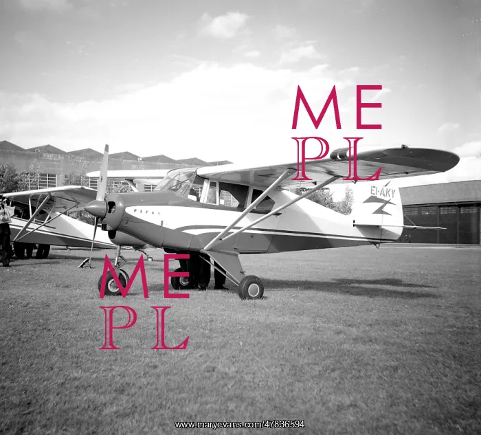 : Piper PA-22 Tri-Pacer EI-AKY : Piper PA-22 Tri-Pacer EI-AKY