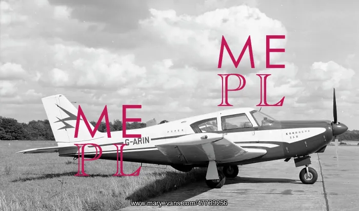 : Piper PA-24-250 Commanche G-ARIN : Piper PA-24-250 Commanche G-ARIN