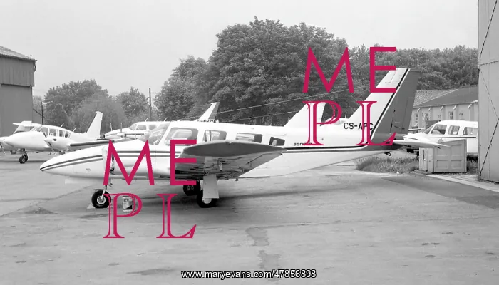 : Piper Seneca CS-APC : Piper Seneca CS-APC