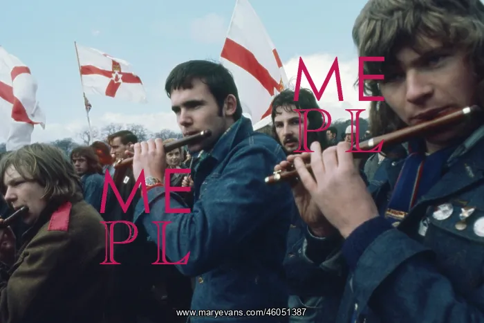 : Pipers in denim, Northern Ireland : Pipers in denim, Northern Ireland