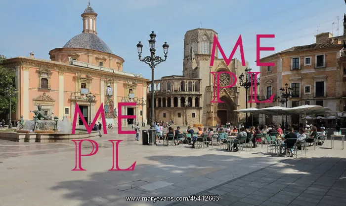 : Placa de la Mare de Deu, Valencia, Spain : Placa de la Mare de Deu, Valencia, Spain