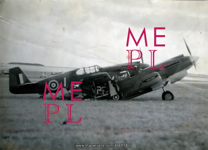 : Plane Crash at RAF Sarum, Salisbury, Wiltshire : Plane Crash at RAF Sarum, Salisbury, Wiltshire