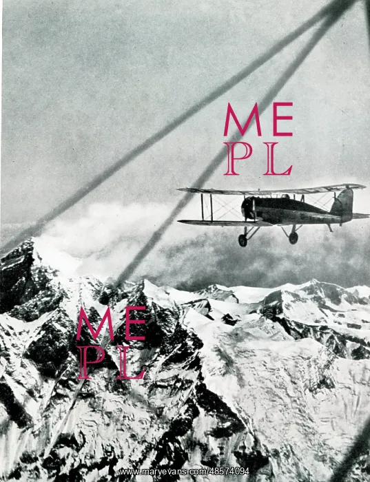 : Plane flying at 32, 000 feet approaching Mount Everest : Plane flying at 32, 000 feet approaching Mount Everest