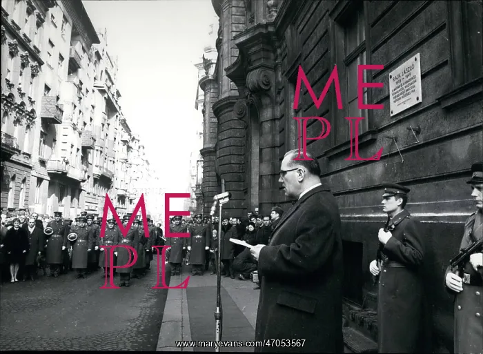  : Plaque Unveiled In Budapest In Honour Of Laszlo