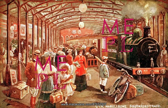 : Platform scene at Marylebone Station, London : Platform scene at Marylebone Station, London