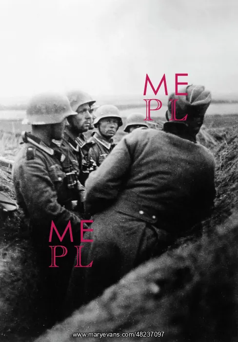 : Platoon leader instructs noncommissioned officers on the : Platoon leader instructs noncommissioned officers on the
