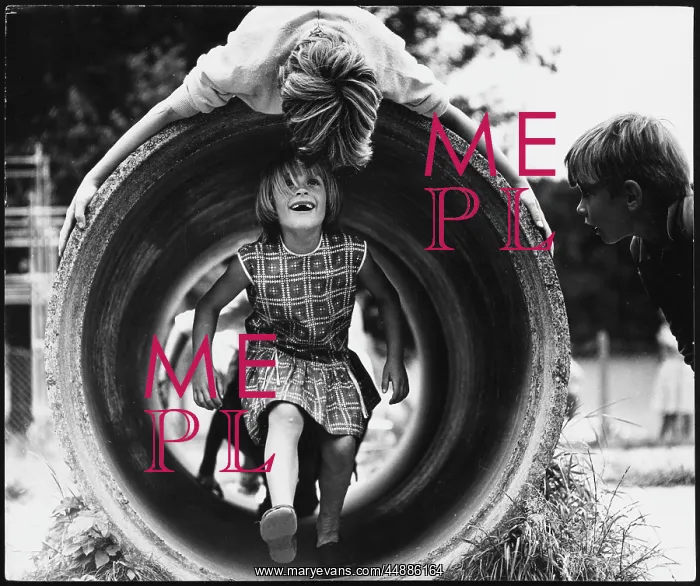  : PLAYGROUND TUNNEL