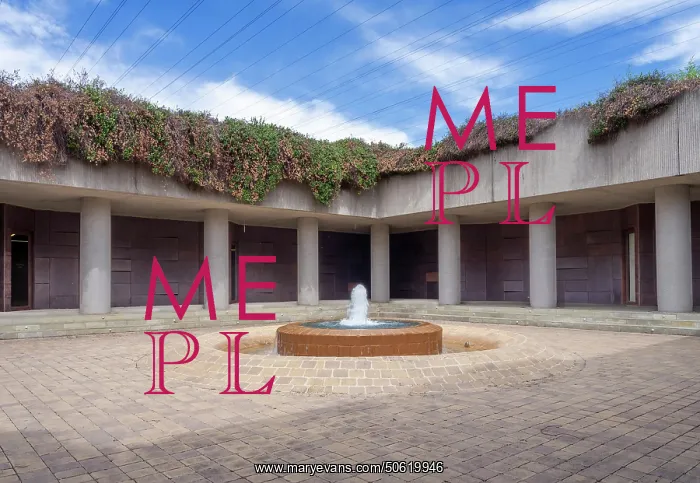 : Plaza, Waltraud winery, Bodegas Torres, Pacs del Penedes : Plaza, Waltraud winery, Bodegas Torres, Pacs del Penedes