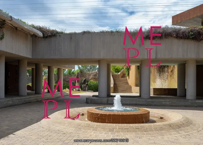 : Plaza, Waltraud winery, Bodegas Torres, Pacs del Penedes : Plaza, Waltraud winery, Bodegas Torres, Pacs del Penedes