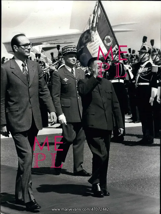: PM Jacques Chirac and Deng Xiaoping of China, in Paris : PM Jacques Chirac and Deng Xiaoping of China, in Paris
