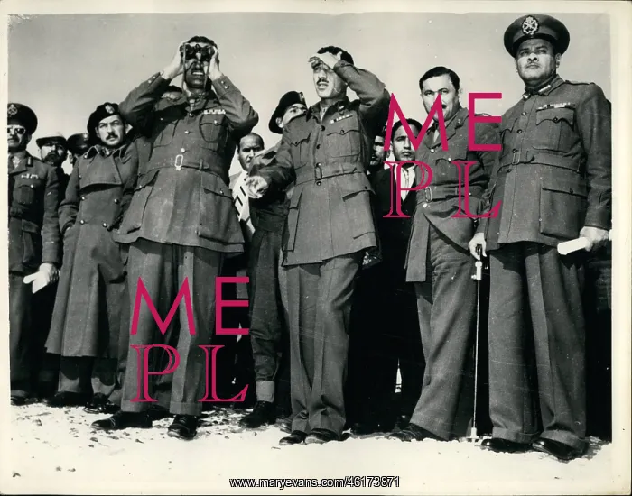 : PM Nasser of Egypt attends desert manoeuvres, near Cairo : PM Nasser of Egypt attends desert manoeuvres, near Cairo