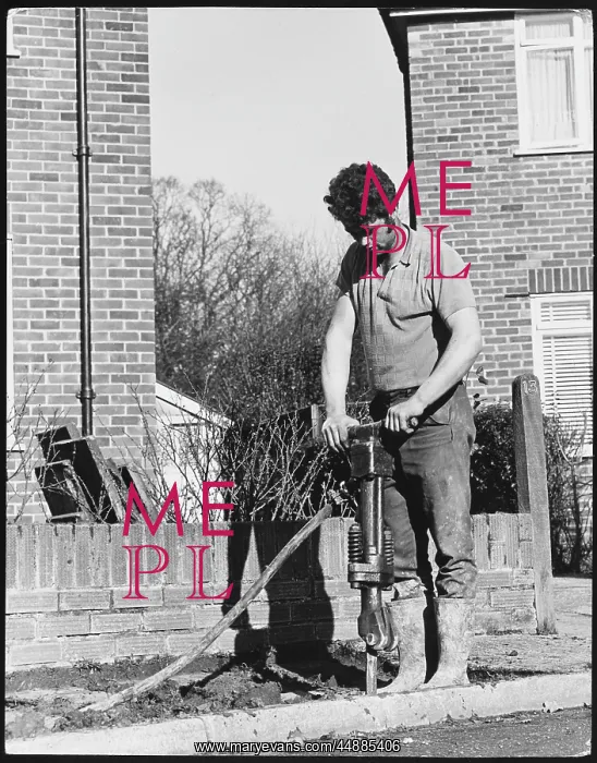 : PNEUMATIC DRILL : PNEUMATIC DRILL