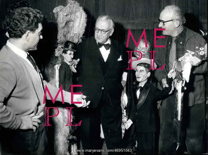 : Podrecca puppets, Chaplin, Garbo, Chevalier, Mistinguett : Podrecca puppets, Chaplin, Garbo, Chevalier, Mistinguett
