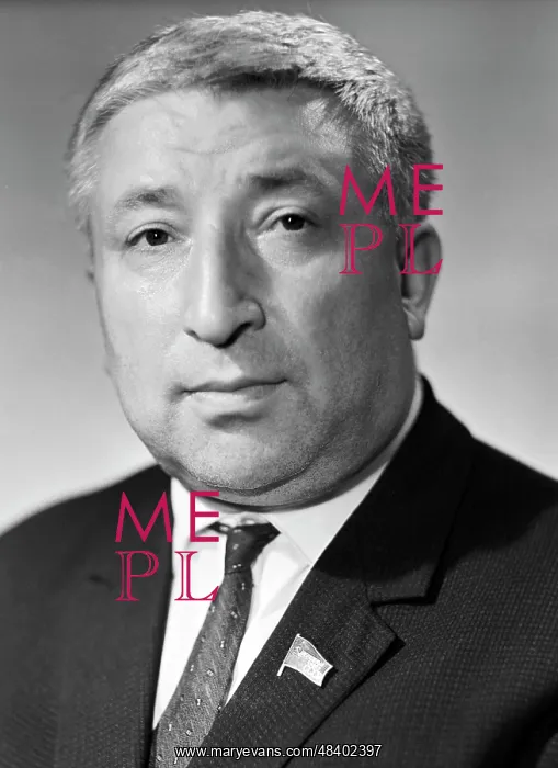 : Poet Rasul Gamzatov, 1966 : Poet Rasul Gamzatov, 1966