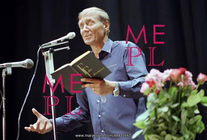 : Poet Yevgeny Yevtushenko, 1983 : Poet Yevgeny Yevtushenko, 1983