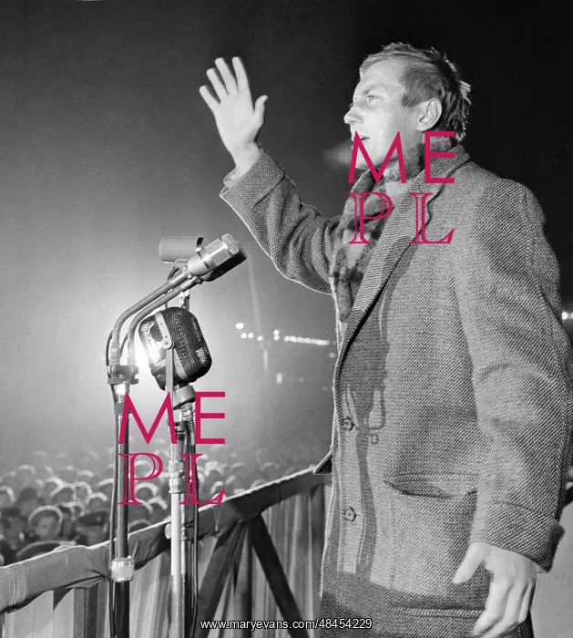 : Poet Yevgeny Yevtushenko : Poet Yevgeny Yevtushenko