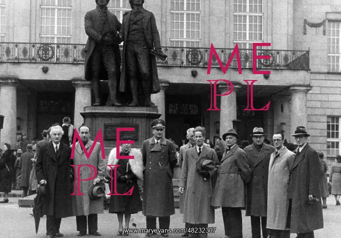 : Poet's meeting in Weimar, 1941 : Poet's meeting in Weimar, 1941