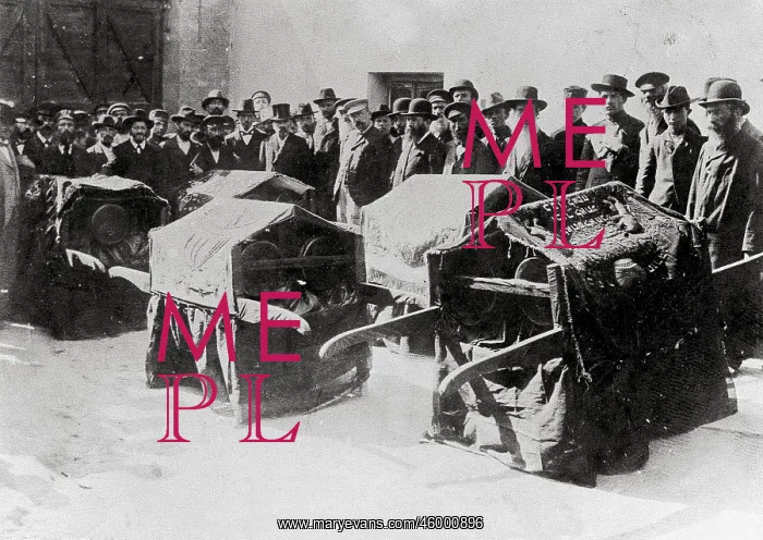 : After the pogrom in Kischinew : After the pogrom in Kischinew