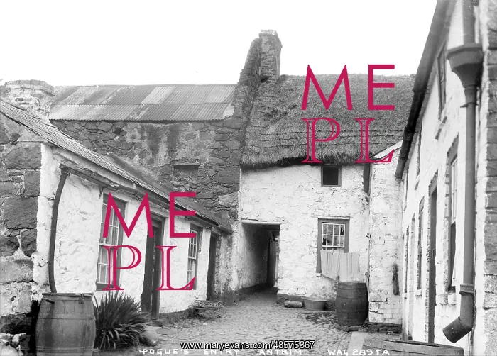 : Pogue's Entry, Antrim : Pogue's Entry, Antrim