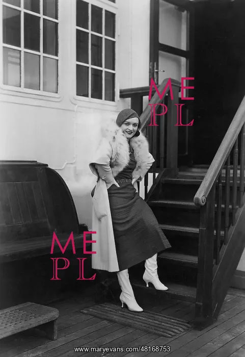 : Pola Negri, 1933 : Pola Negri, 1933