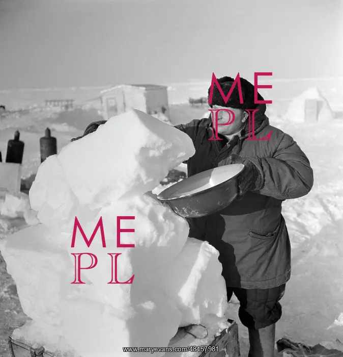 : Polar station North Pole-4 in Arctic : Polar station North Pole-4 in Arctic