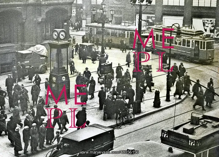 : Police clearing a street, 1930 : Police clearing a street, 1930