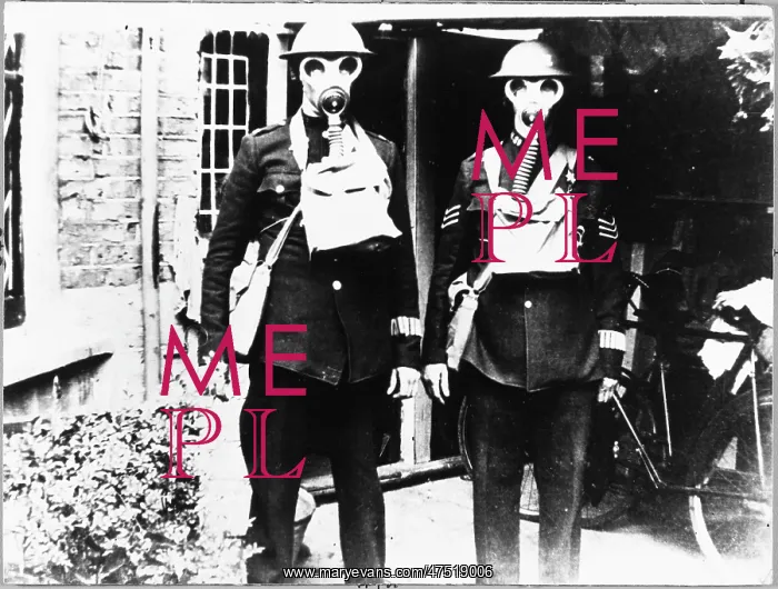 : POLICE IN GAS MASKS : POLICE IN GAS MASKS