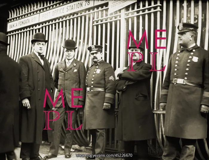 : Police guard a failed bank from panicked ? : Police guard a failed bank from panicked ?