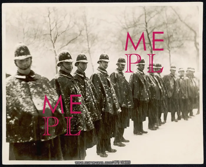 : POLICE IN THE SNOW : POLICE IN THE SNOW