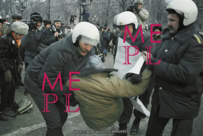 : Police units clear away riots in Pushkin Square : Police units clear away riots in Pushkin Square