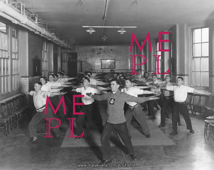 : Policemen doing synchronised exercises : Policemen doing synchronised exercises